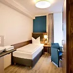 Schwarzer Baer Hotel 4*