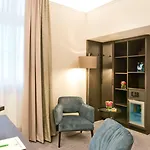 Schwarzer Baer מלון 4*
