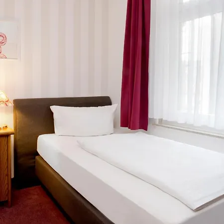 Hotell Schwarzer Baer 4*
