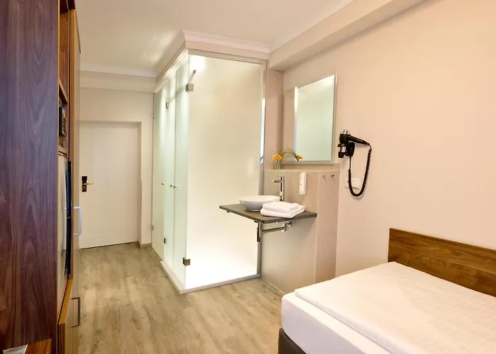 ホテル シュヴァルツァー ベア イェーナ