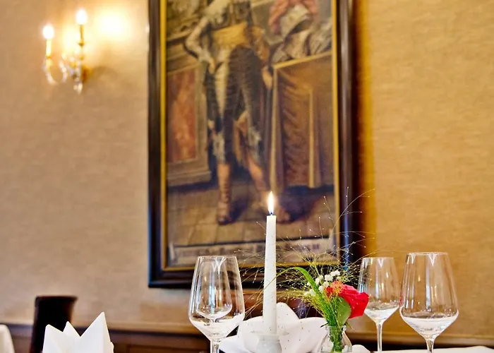 ホテル シュヴァルツァー ベア 4*