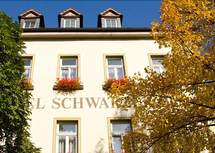 Schwarzer Baer Szálloda 4*